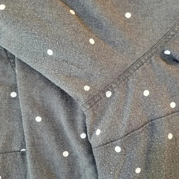 TORRID Gray White Polkadot Long Sleeve Button Up Top Women's Size 3-22/24-3X - Picture 8 of 11